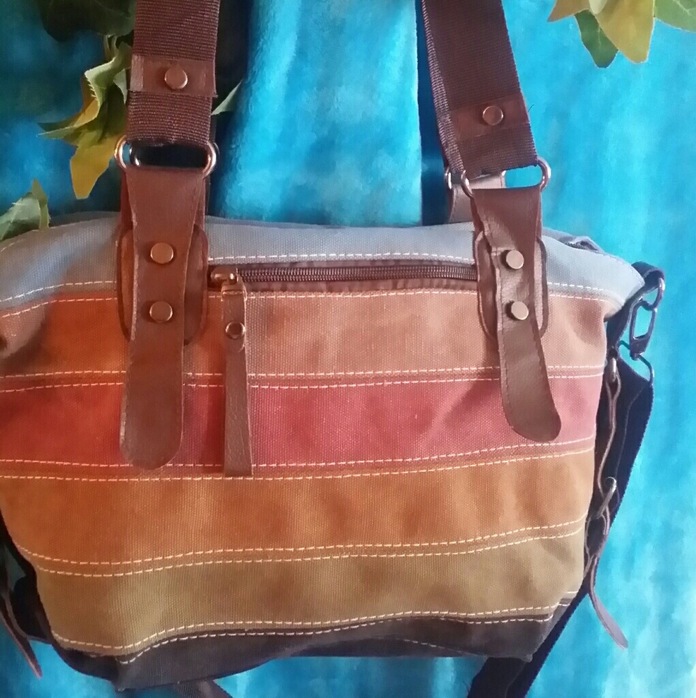 Purse - Picture 2 of 4